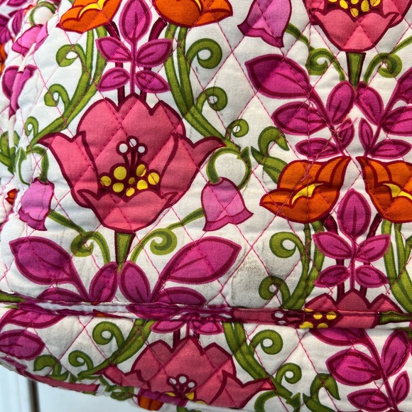 Vera Bradley Weekender/LILLI BELL 2013 Retired Pattern-Excellent Used Condition - Picture 6 of 9